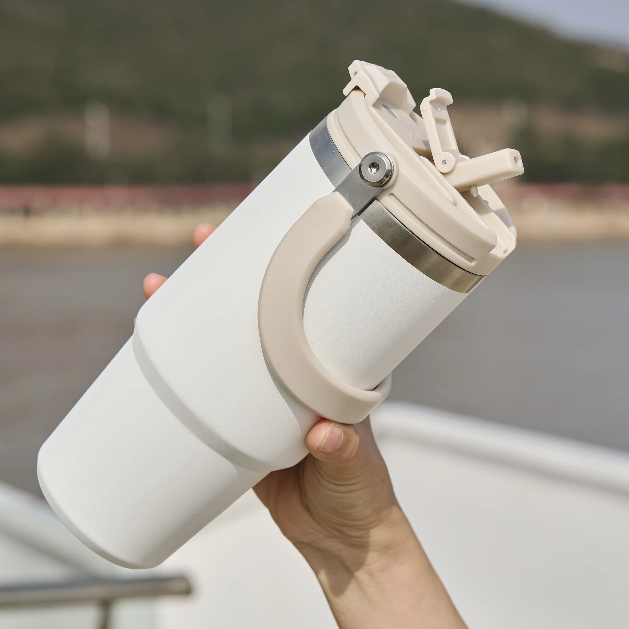 ROAM 2.0 Straw Tumbler - Image 35